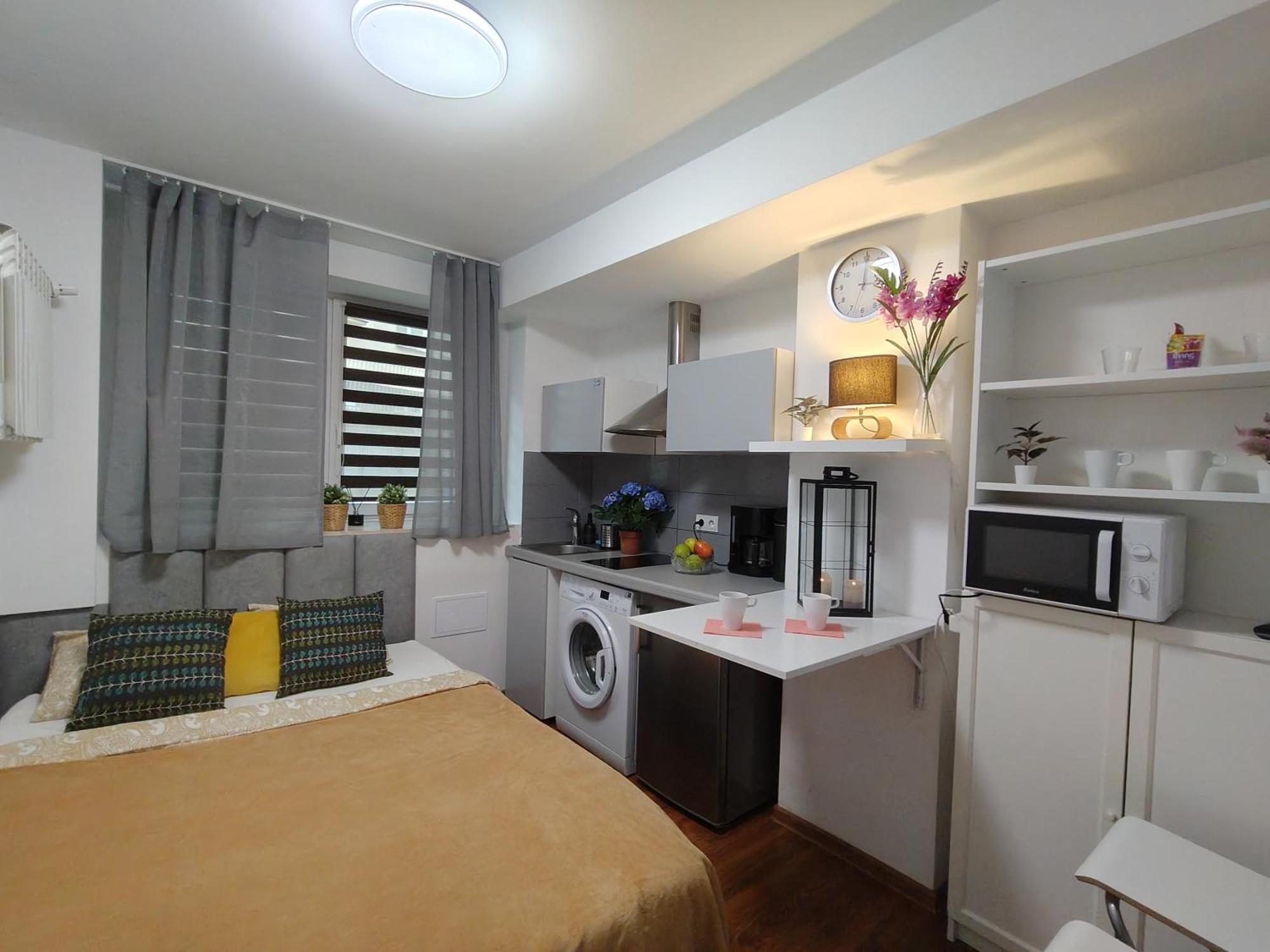 Hollidays Centrum Apartments Варшава Экстерьер фото