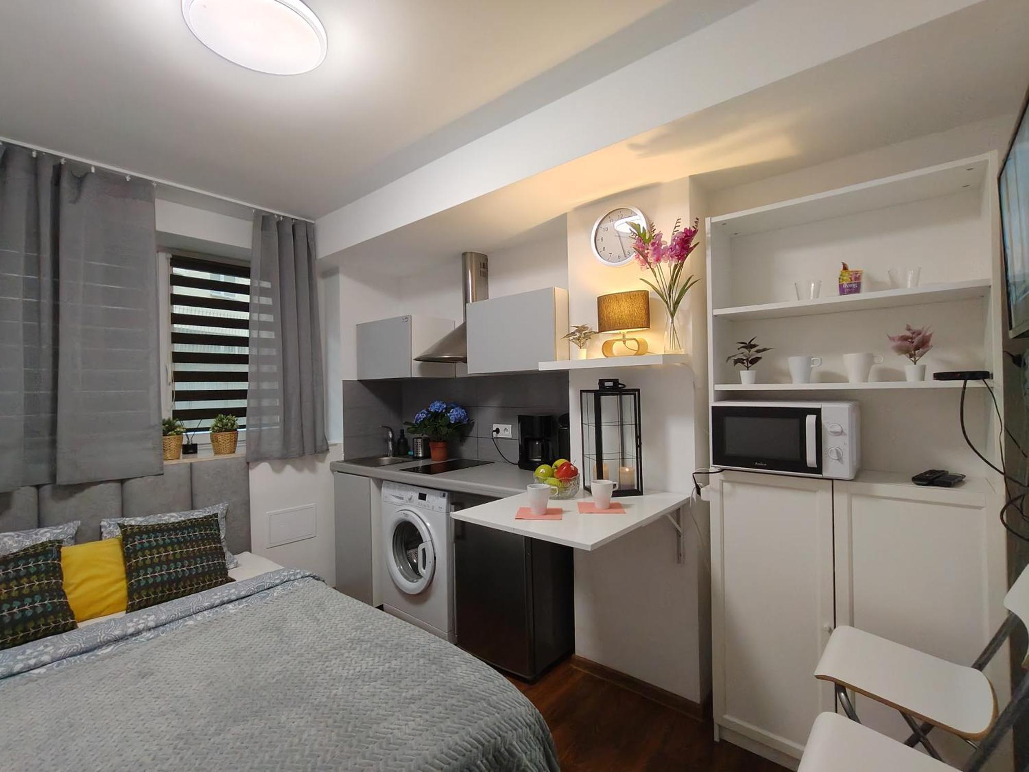 Hollidays Centrum Apartments Варшава Экстерьер фото