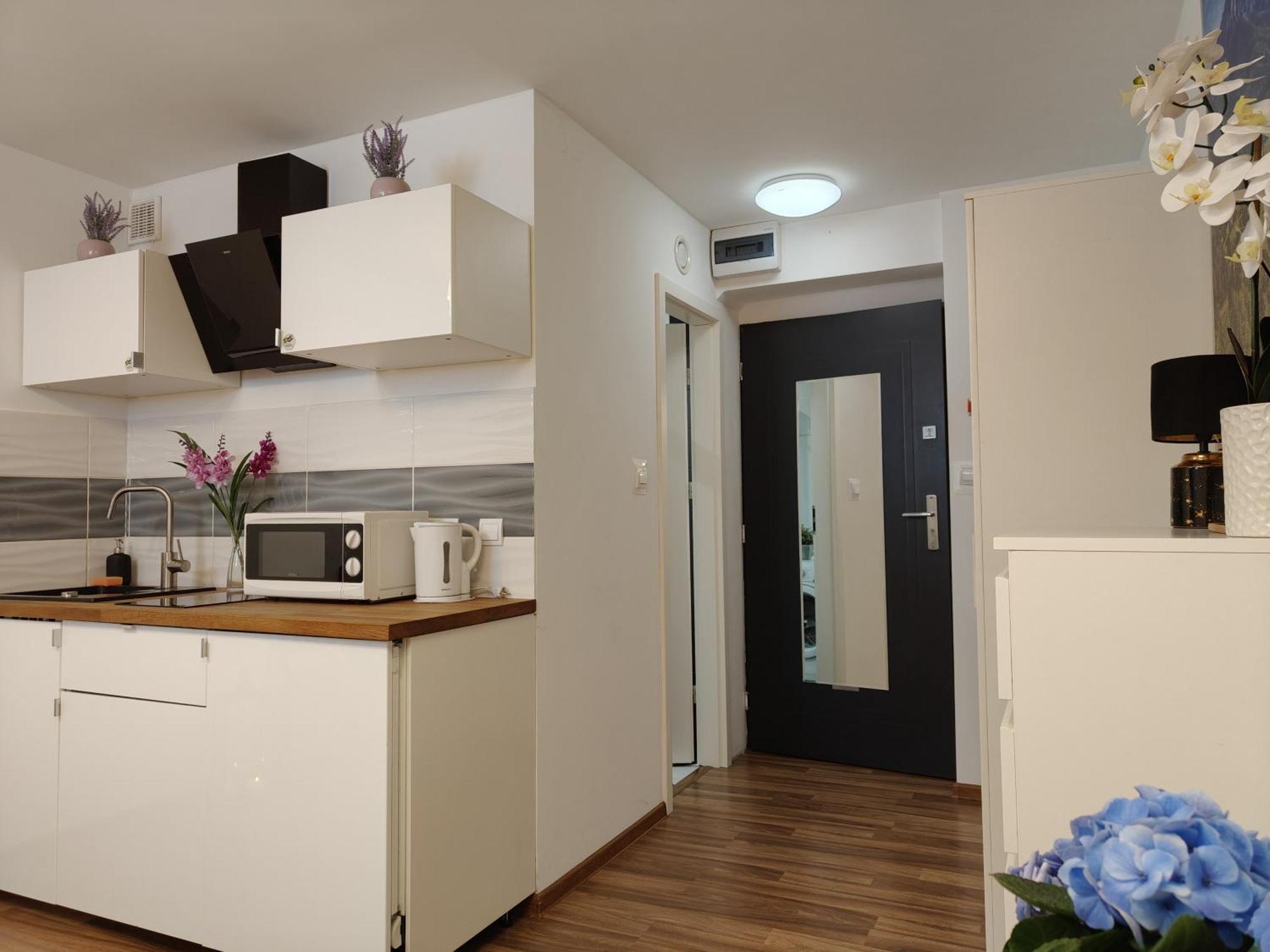 Hollidays Centrum Apartments Варшава Экстерьер фото