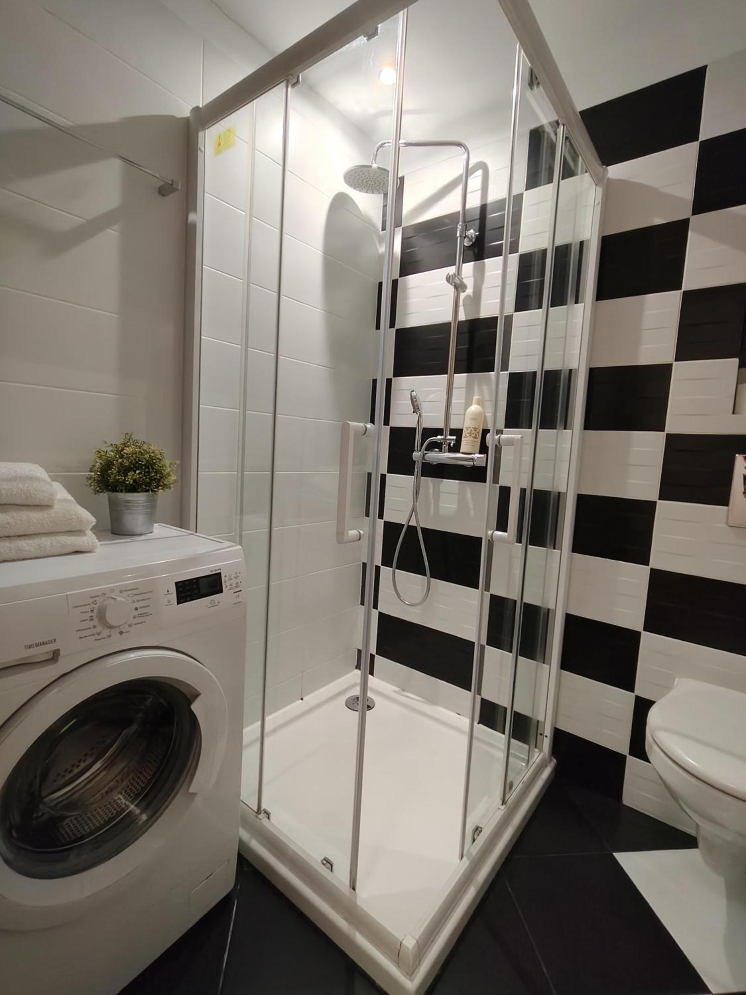 Hollidays Centrum Apartments Варшава Экстерьер фото